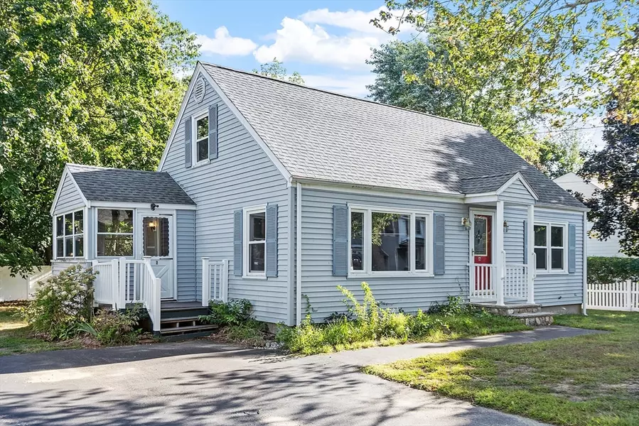6 Coburn Ave, Tewksbury, MA 01876