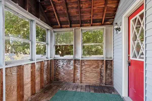 Tewksbury, MA 01876,6 Coburn Ave