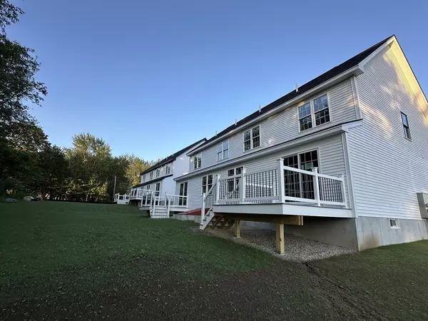 Sterling, MA 01564,7 Leo's Way #1