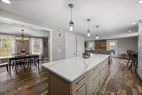 Lakeville, MA 02347,57 County St