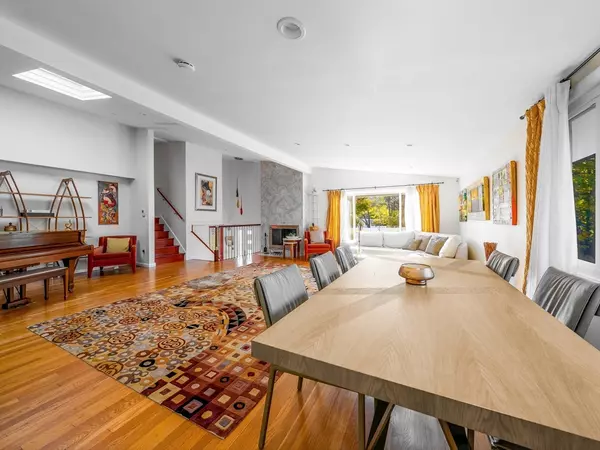 Newton, MA 02459,11 Mildred