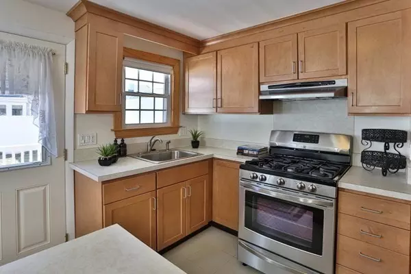 Somerville, MA 02145,15 Trull St. #15