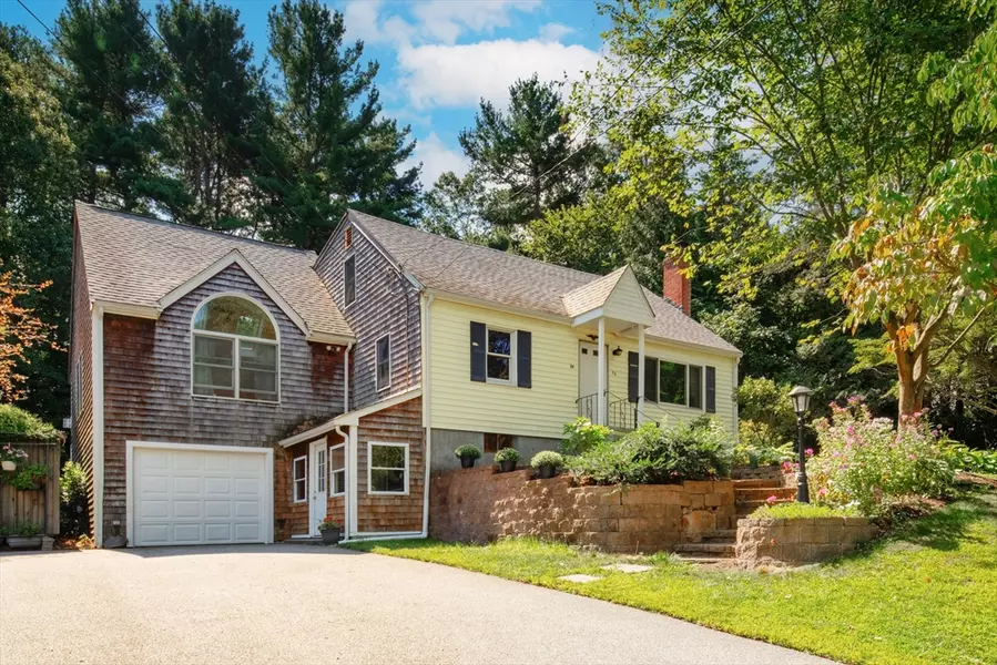 38 Anthony Rd, Franklin, MA 02038