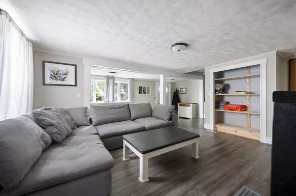 Hull, MA 02045,15 Lincoln Ave