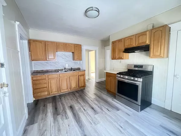 Springfield, MA 01108,41-43 Whittier St
