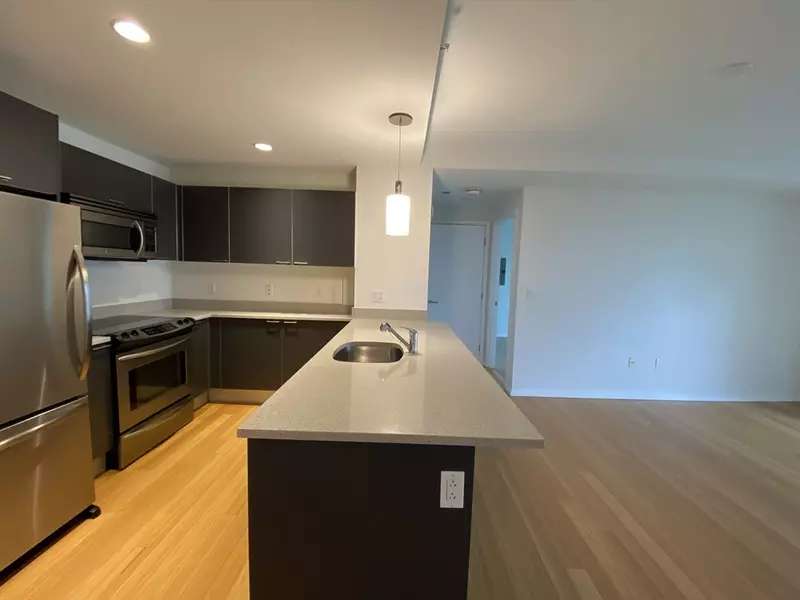 2 Earhart #801, Cambridge, MA 02141