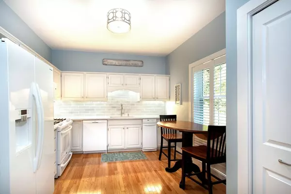 Hull, MA 02045,1 Gatehouse Ln #1