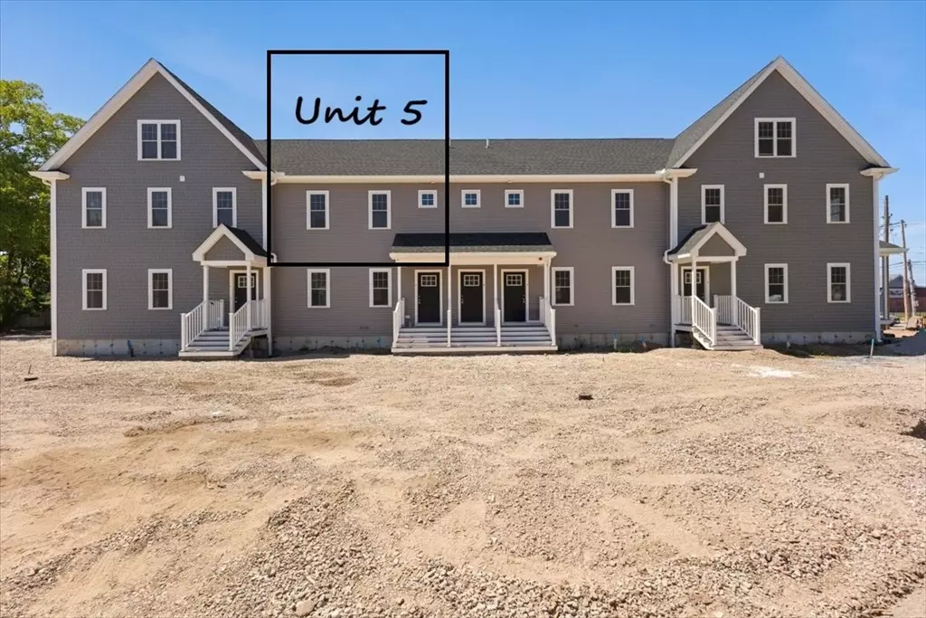 Taunton, MA 02780,46 Harrison St #5