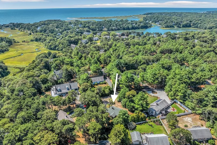 65 Lantern Ln, Chatham, MA 02659