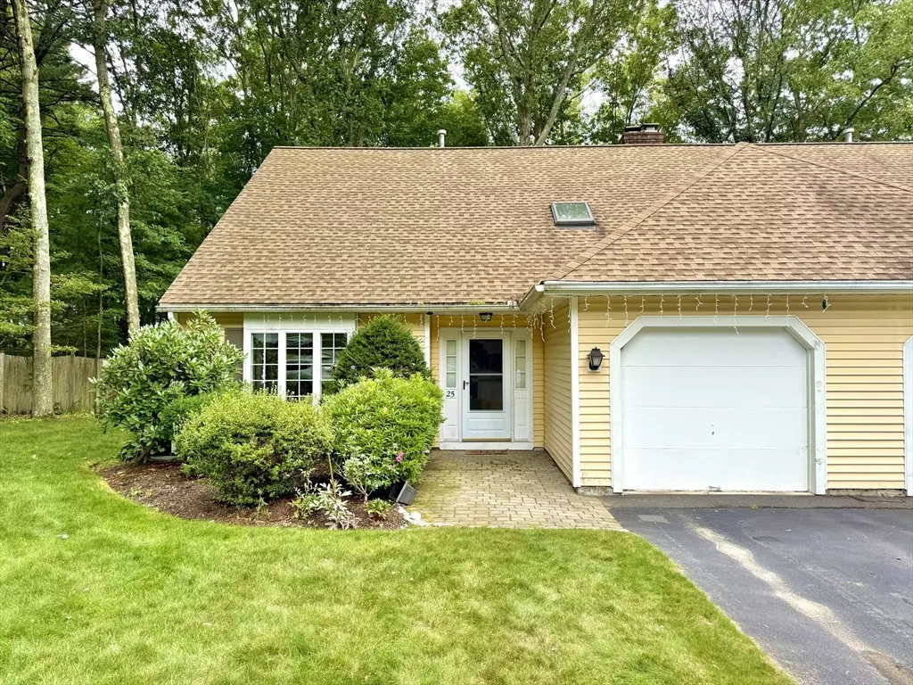 Natick, MA 01760,25 Homeward Ln #25