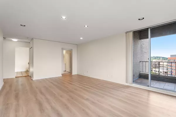 33 Pond Streeet #1224, Brookline, MA 02445