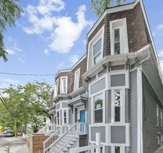 222 Columbia #2, Cambridge, MA 02139