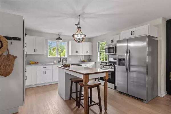 Hardwick, MA 01031,822 Hardwick Rd