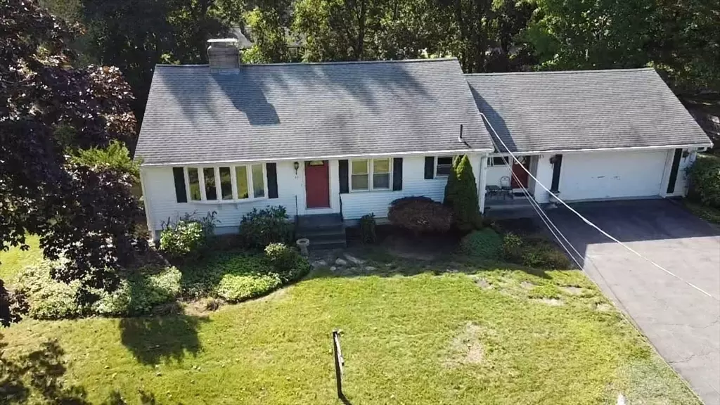 47 Glenfield Rd, North Attleboro, MA 02760