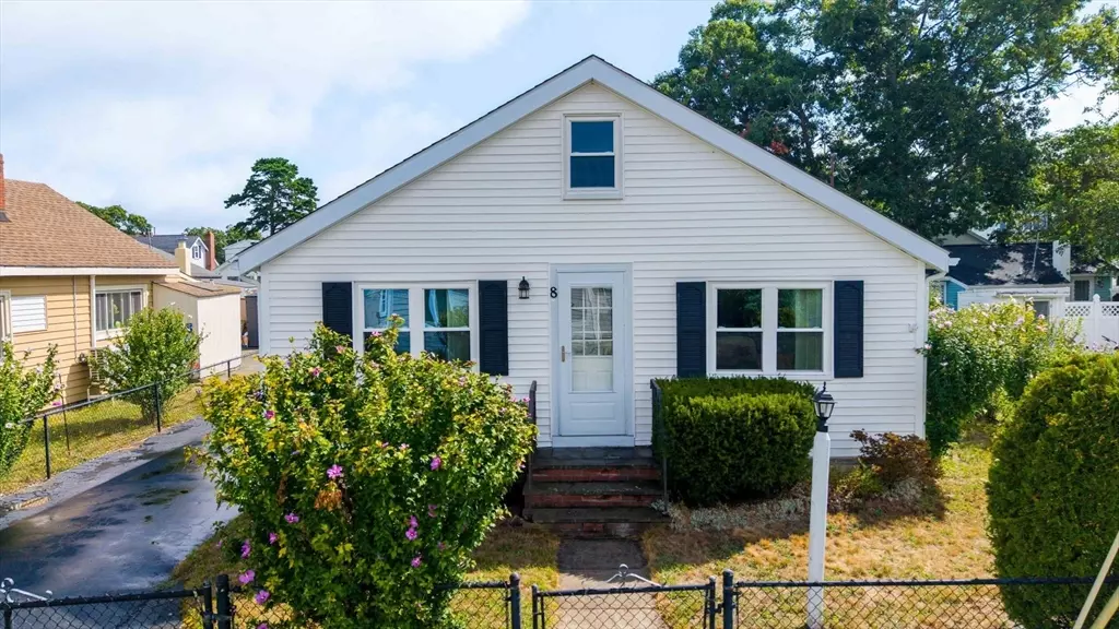 Wareham, MA 02571,8 Barnes St