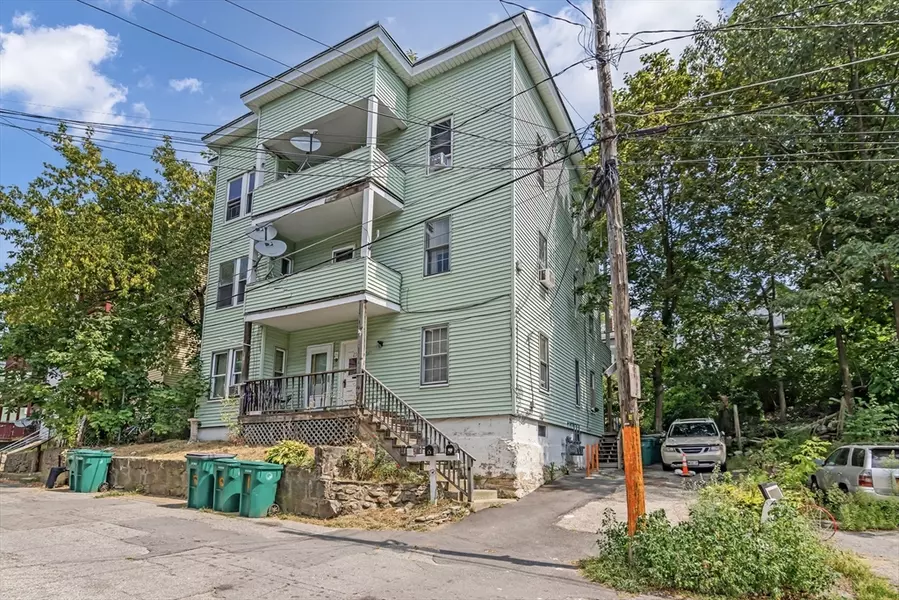 21-23 Omena Pl, Fitchburg, MA 01420