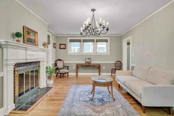 Salem, MA 01970,15 Cedar St