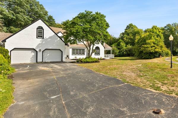 24 Country Club Dr #24, Plymouth, MA 02360