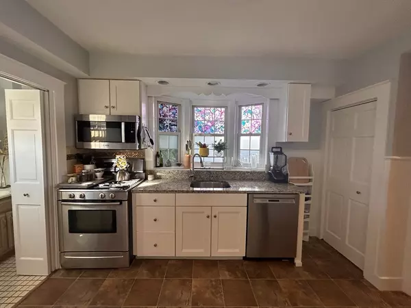 Quincy, MA 02169,27 Shirley St