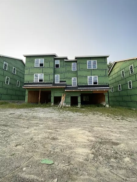 47R Yarnie #2A, Worcester, MA 01602