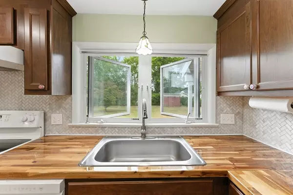 Chicopee, MA 01020,60 Falmouth Rd.