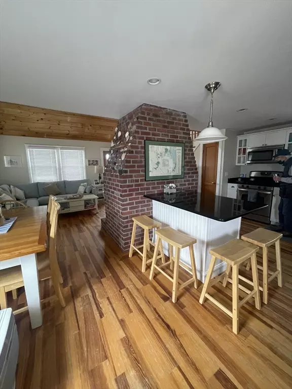 Scituate, MA 02047,29 Hawthorne Street
