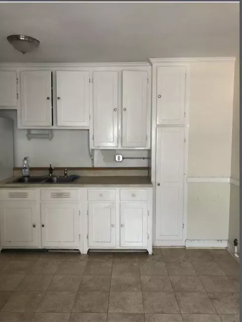 Quincy, MA 02171,55 Hodges Ave. #2L