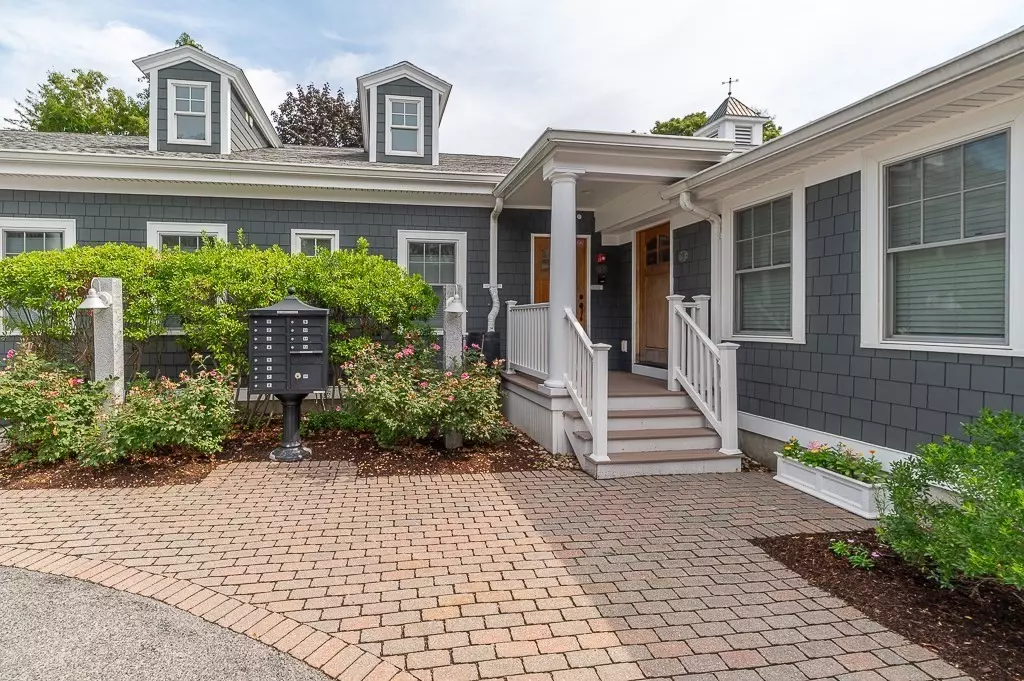 Ipswich, MA 01938,16 Green #9