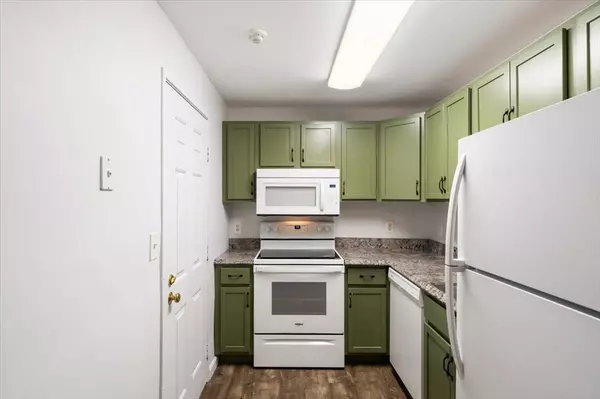 Tyngsborough, MA 01879,4 Bridgeview Circle #29