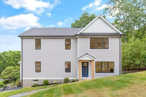 Arlington, MA 02474,7 Hancock St