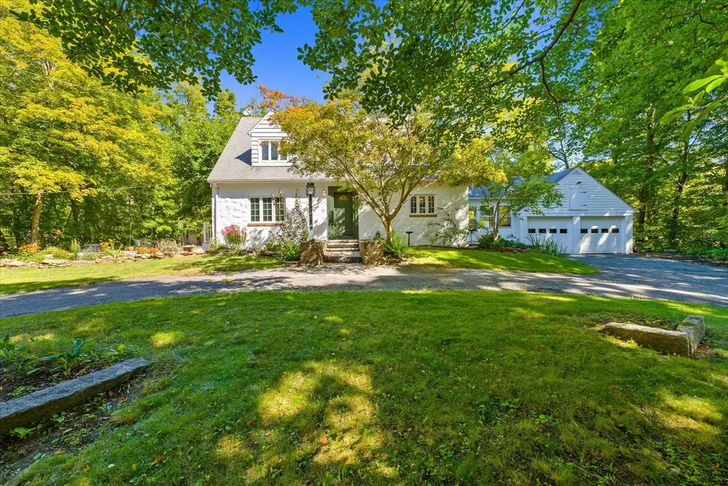 Sturbridge, MA 01566,8 Shepard Pl