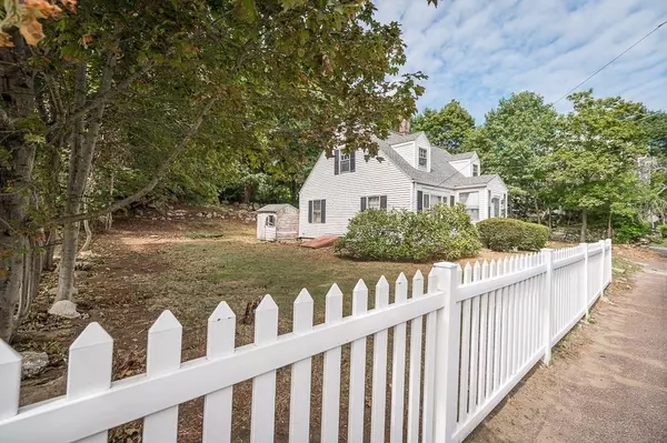 Gloucester, MA 01930,22 Sadler St