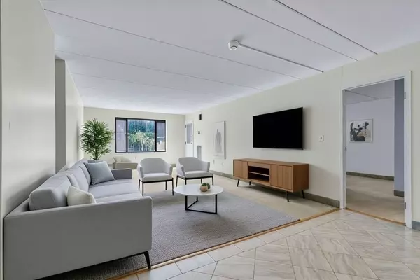 Framingham, MA 01702,1550 Worcester Road #101