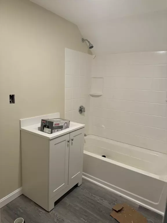Worcester, MA 01605,19 Elizabeth St