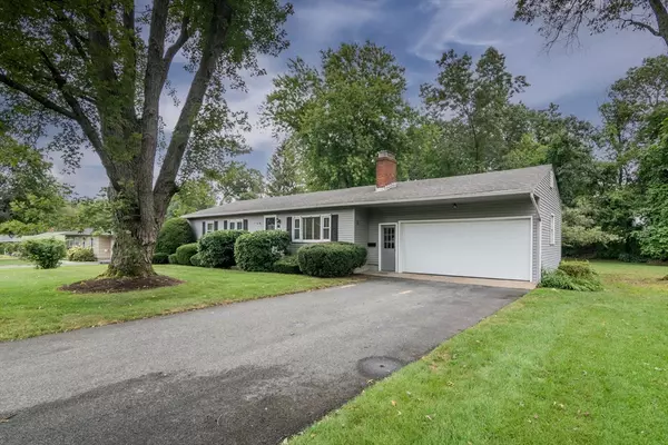 Longmeadow, MA 01106,41 Oak Rd