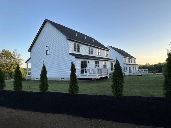 Sterling, MA 01564,5 Leo's Way #1