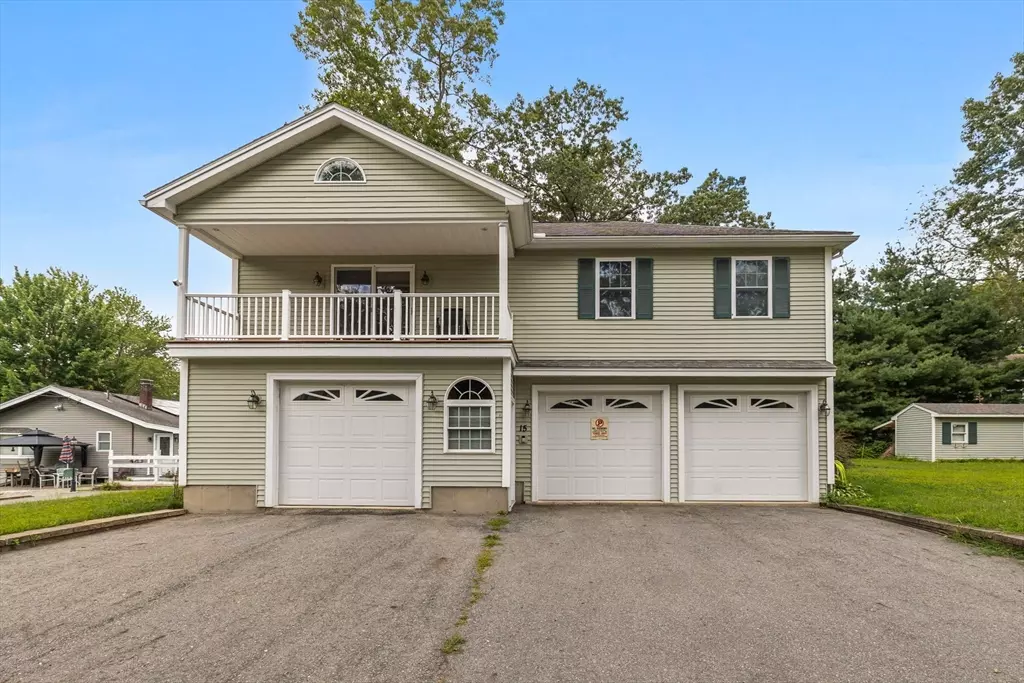 Methuen, MA 01844,15 Enfield Ave