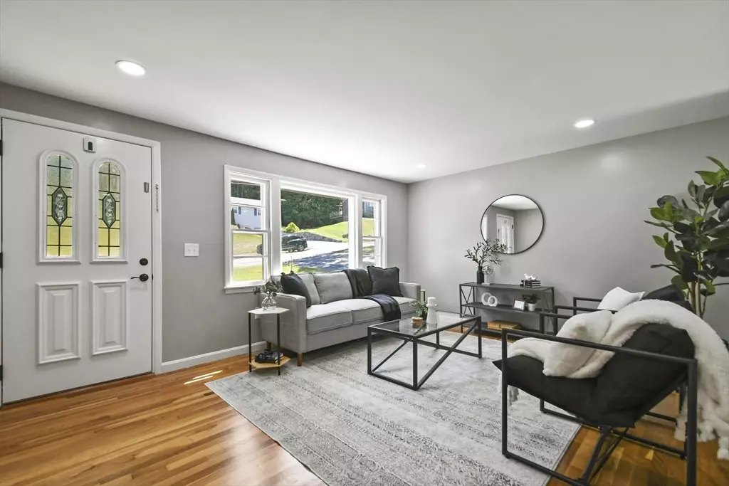 Hudson, MA 01749,22 Michigan Dr