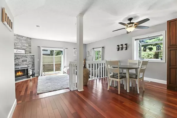 Agawam, MA 01101,8 Ash Lane #8