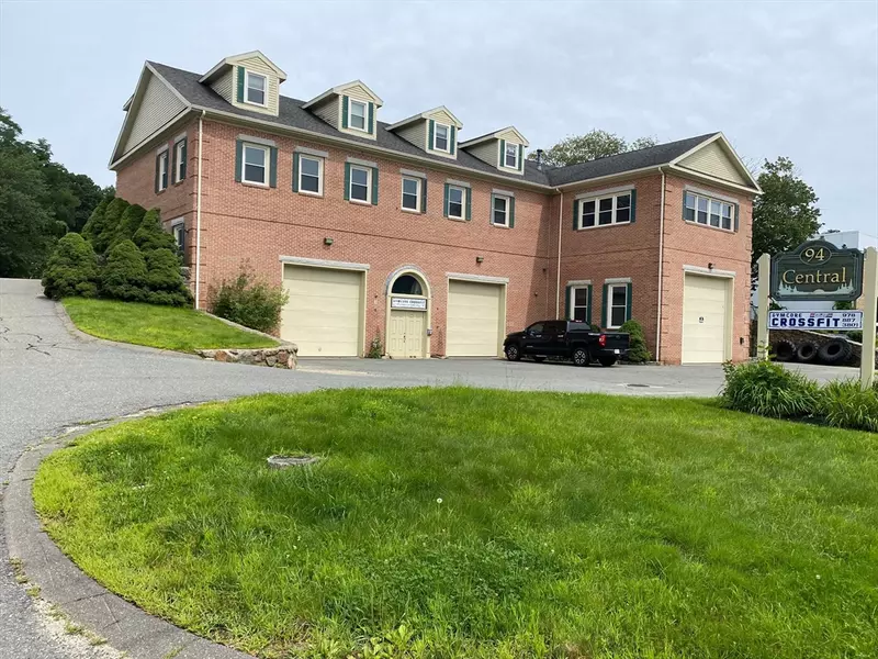 94 Central Street, Topsfield, MA 01983