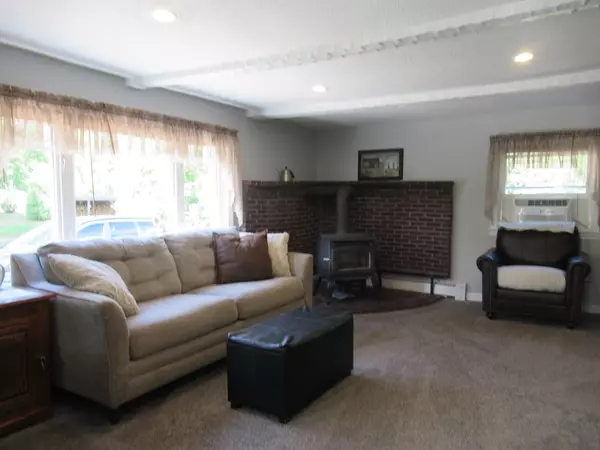 Middleboro, MA 02346,6 Rocky Meadow