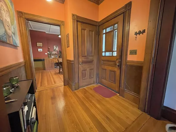 Boston, MA 02124,25 Harley Street #1