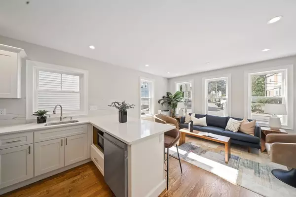 Boston, MA 02125,52 Bellevue St #3