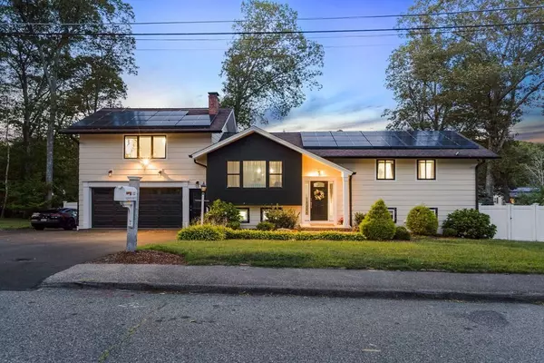 Milford, MA 01757,12 Trinity Dr