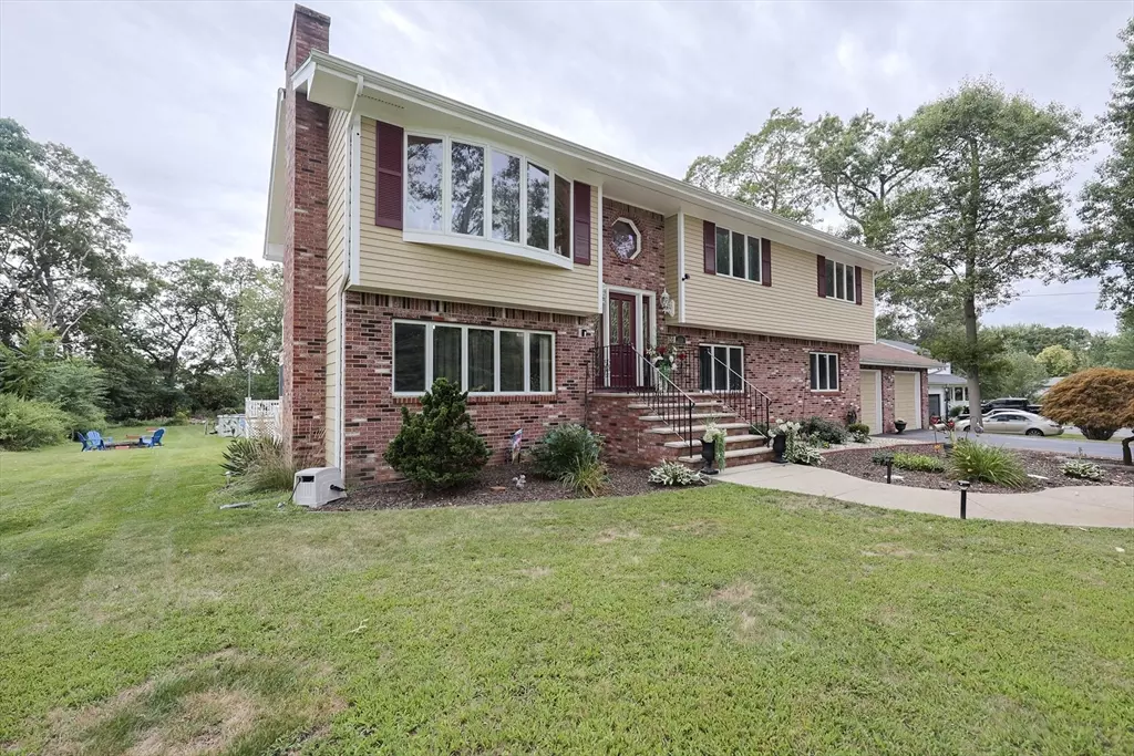 Seekonk, MA 02771,181 Sherman Ave