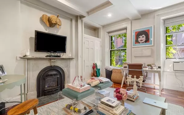 53 Hancock St #5, Boston, MA 02114