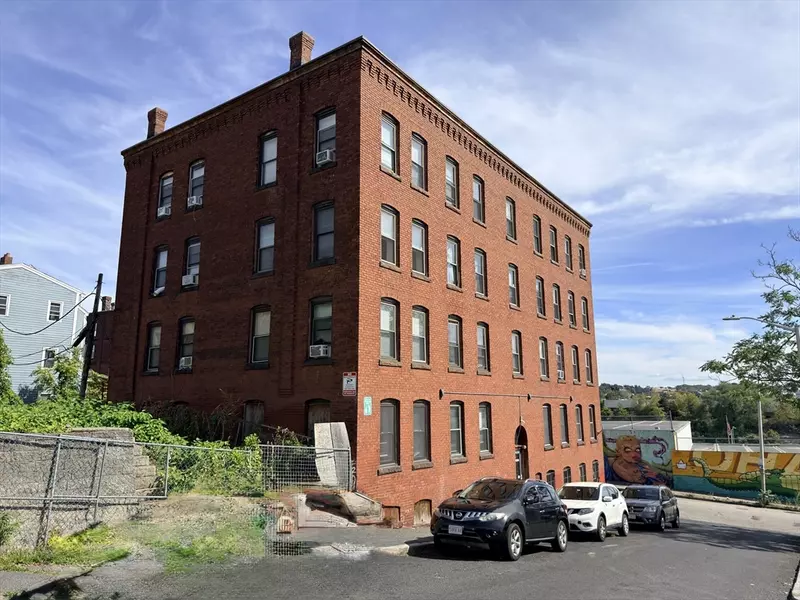 24 Charlton Street #1, Worcester, MA 01610