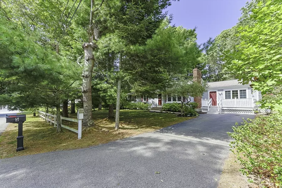 5 Carl Gardner Rd, Bourne, MA 02532