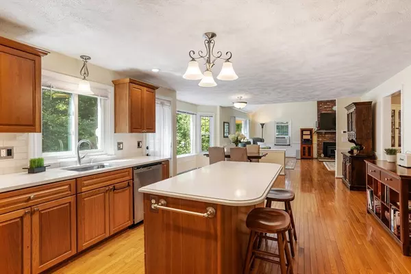 Acton, MA 01720,16 Silver Hill Rd