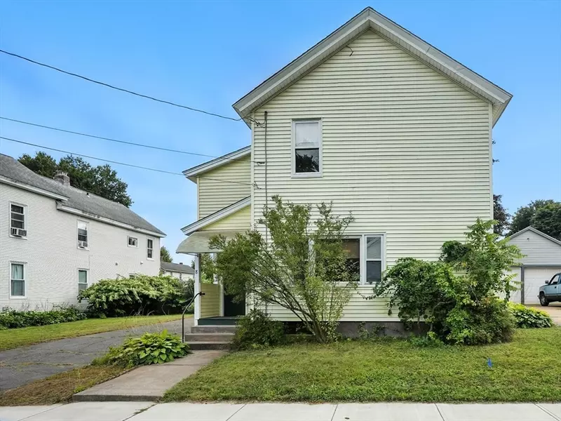 8 Ellis St, Westfield, MA 01085